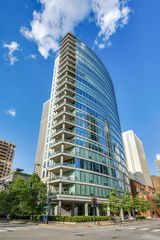 30 W Oak Street 7B, Chicago, IL 60610