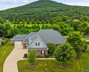 3016 Laurel Cove Way, Gurley, AL 35748