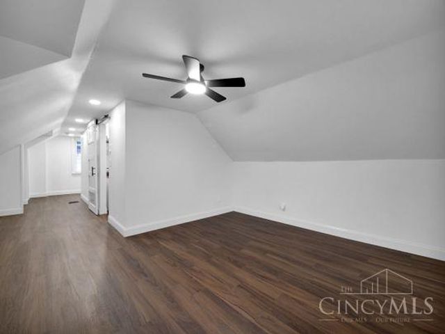 3942 Standish Avenue, Cincinnati, OH 45213