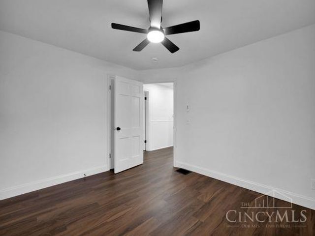 3942 Standish Avenue, Cincinnati, OH 45213
