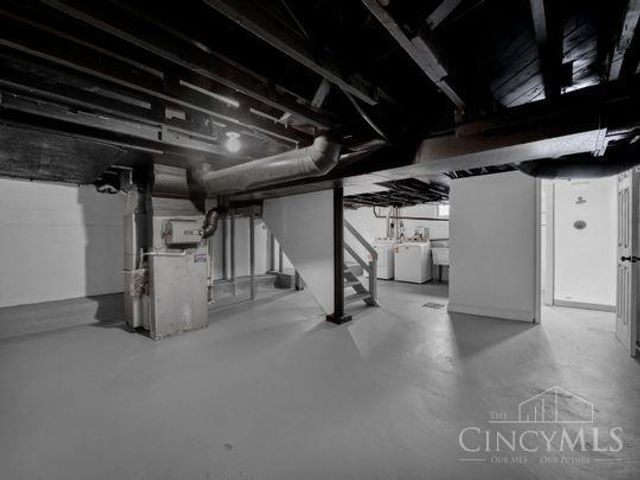 3942 Standish Avenue, Cincinnati, OH 45213