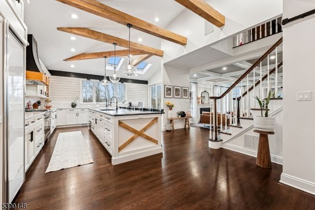 10 Jacobus Ln, Readington Twp., NJ 08822