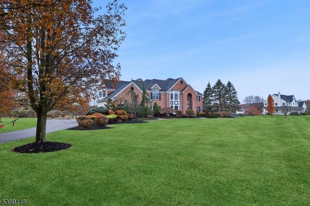 10 Jacobus Ln, Readington Twp., NJ 08822