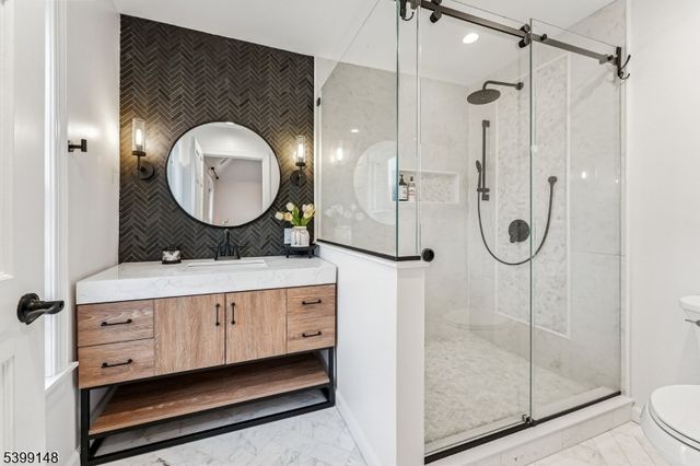 10 Jacobus Ln, Readington Twp., NJ 08822