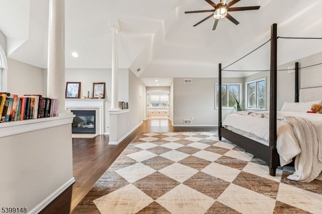 10 Jacobus Ln, Readington Twp., NJ 08822