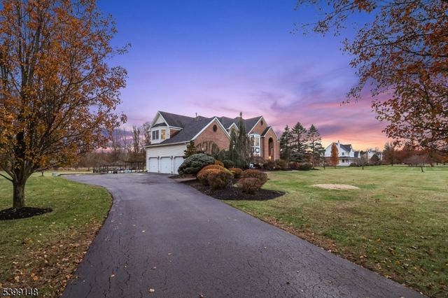 10 Jacobus Ln, Readington Twp., NJ 08822