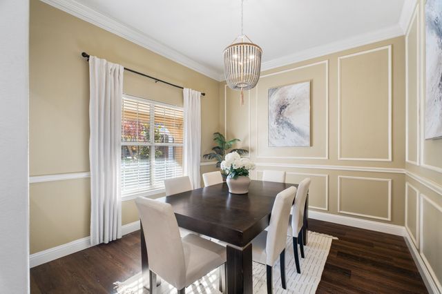 2305 Folkstone Way, Bedford, TX 76021