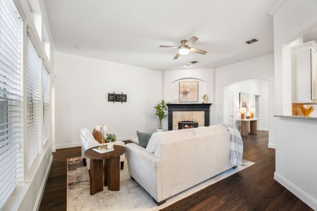 2305 Folkstone Way, Bedford, TX 76021