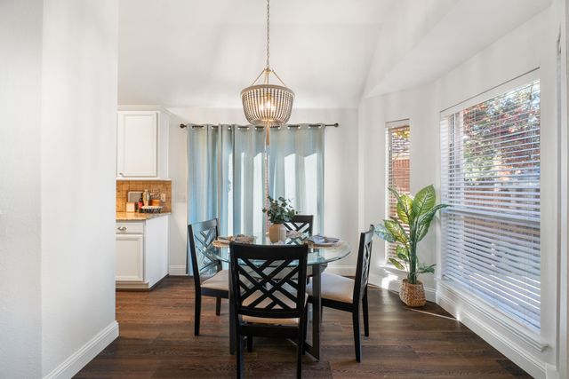 2305 Folkstone Way, Bedford, TX 76021