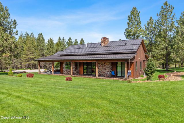 2010 E Dodd RD, Hayden, ID 83835