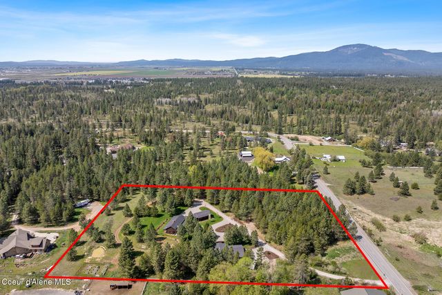 2010 E Dodd RD, Hayden, ID 83835
