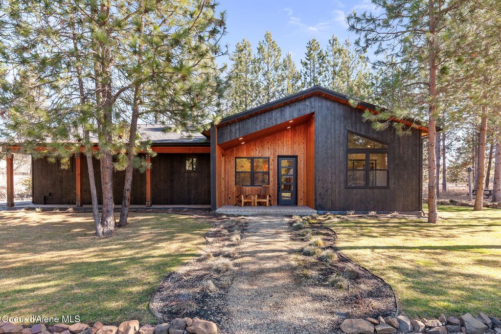 2010 E Dodd RD, Hayden, ID 83835 photo 3