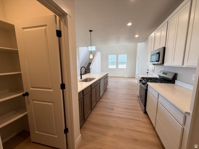 6814 W 11800 S, South Jordan, UT 84009