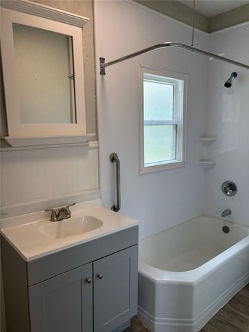 1541 32nd Street, Des Moines, IA 50311