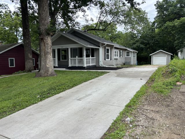 1541 32nd Street, Des Moines, IA 50311