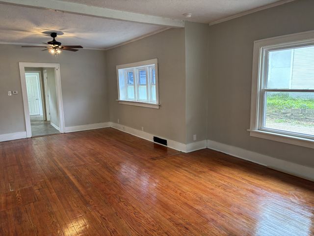 1541 32nd Street, Des Moines, IA 50311