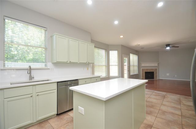 19419 Yuma Crest Lane, Tomball, TX 77377