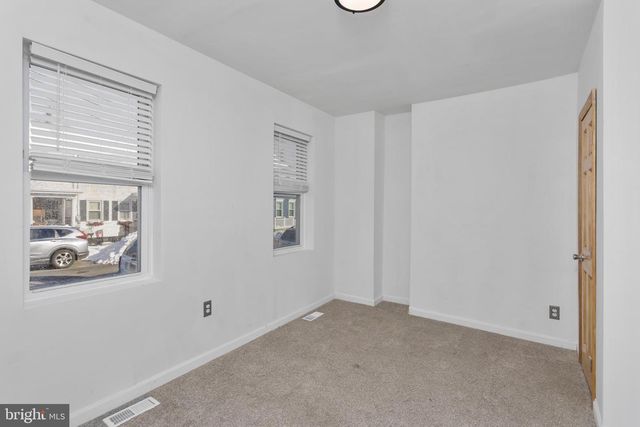 422 PRINCE ST, Bordentown, NJ 08505