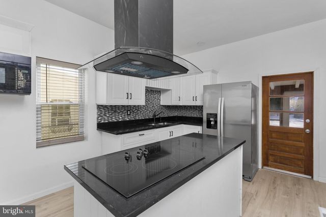 422 PRINCE ST, Bordentown, NJ 08505