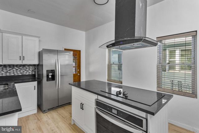 422 PRINCE ST, Bordentown, NJ 08505