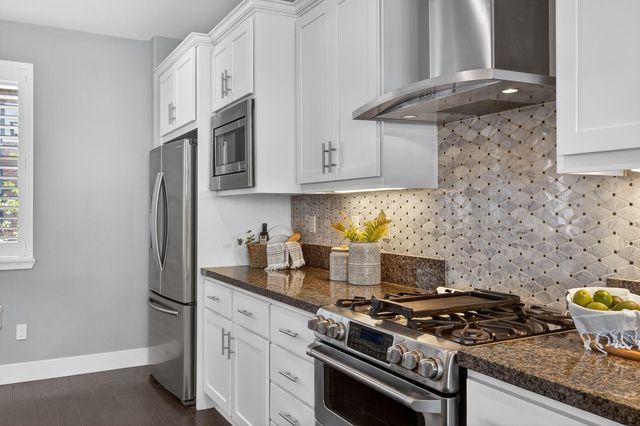 315 Creamery Ln, Sacramento, CA 95814