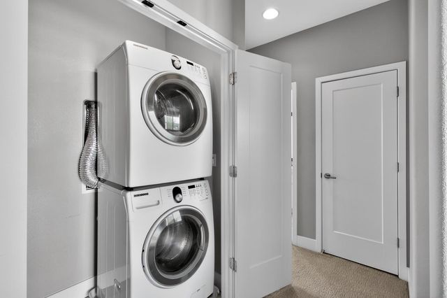 315 Creamery Ln, Sacramento, CA 95814