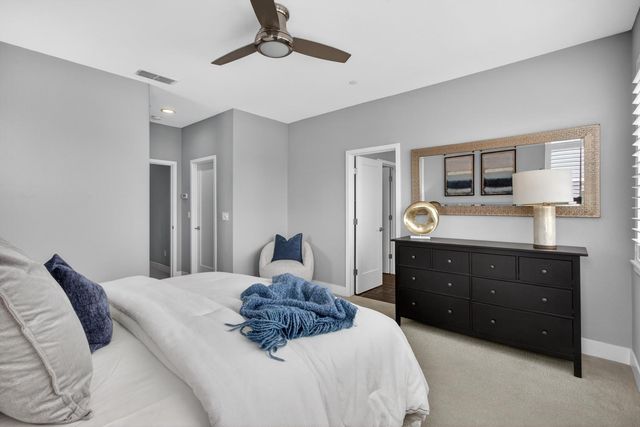 315 Creamery Ln, Sacramento, CA 95814