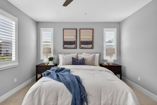 315 Creamery Ln, Sacramento, CA 95814