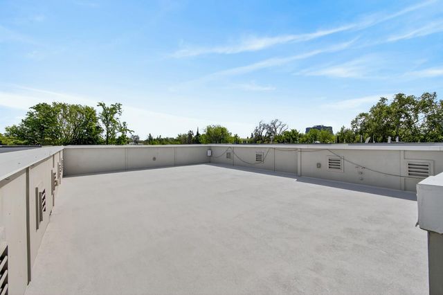 315 Creamery Ln, Sacramento, CA 95814