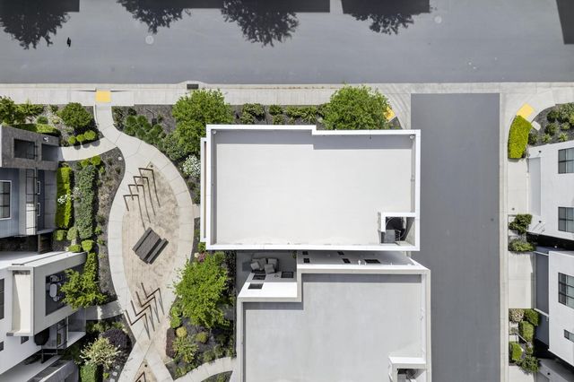 315 Creamery Ln, Sacramento, CA 95814