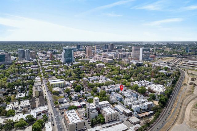 315 Creamery Ln, Sacramento, CA 95814