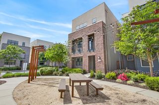 315 Creamery Ln, Sacramento, CA 95814