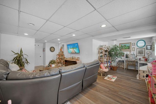 1311 Peachtree Drive, Valparaiso, IN 46383