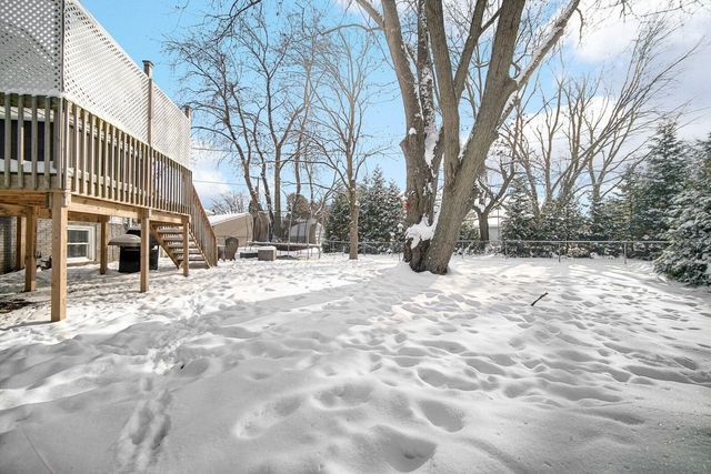 1311 Peachtree Drive, Valparaiso, IN 46383