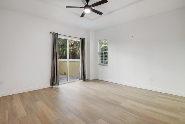 3940 N Flagler Drive 201, West Palm Beach, FL 33407