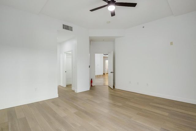 3940 N Flagler Drive 201, West Palm Beach, FL 33407