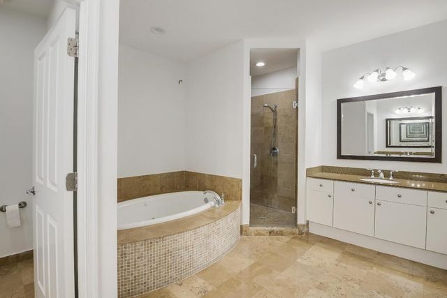 3940 N Flagler Drive 201, West Palm Beach, FL 33407