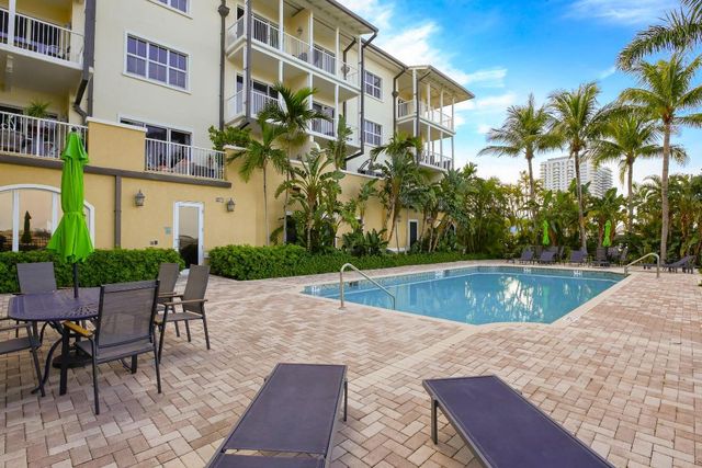 3940 N Flagler Drive 201, West Palm Beach, FL 33407