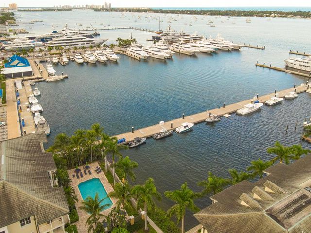 3940 N Flagler Drive 201, West Palm Beach, FL 33407