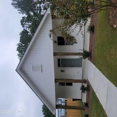 204 S Johnson Street, Burgaw, NC 28425