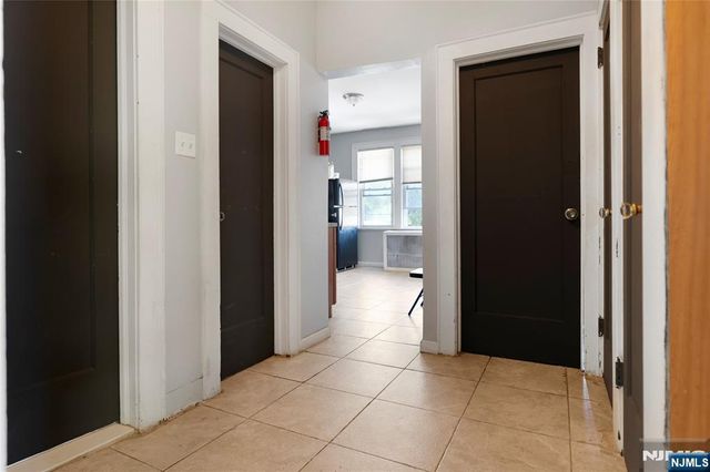 98 Delmar Place, Irvington, NJ 07111