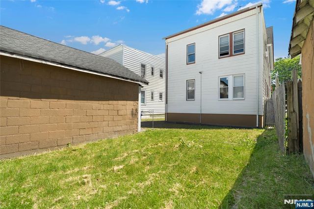 98 Delmar Place, Irvington, NJ 07111