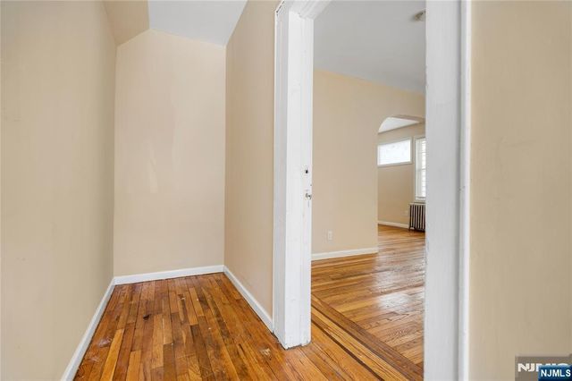 98 Delmar Place, Irvington, NJ 07111
