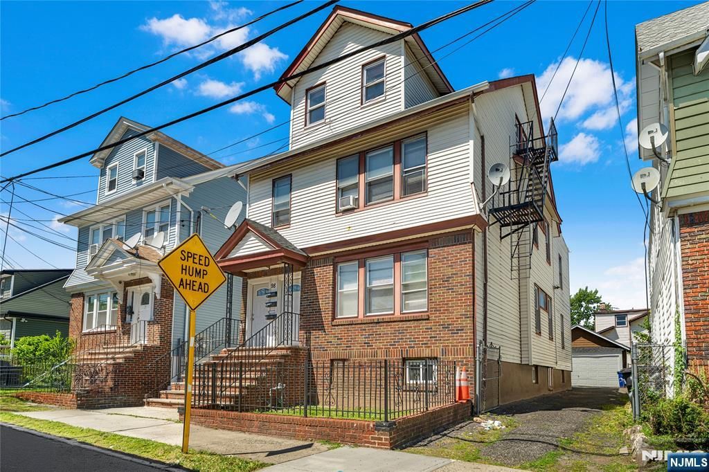 98 Delmar Place, Irvington, NJ 07111
