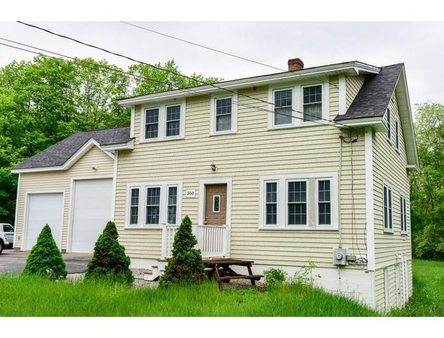 130 Old Concord Turnpike, Barrington, NH 03825