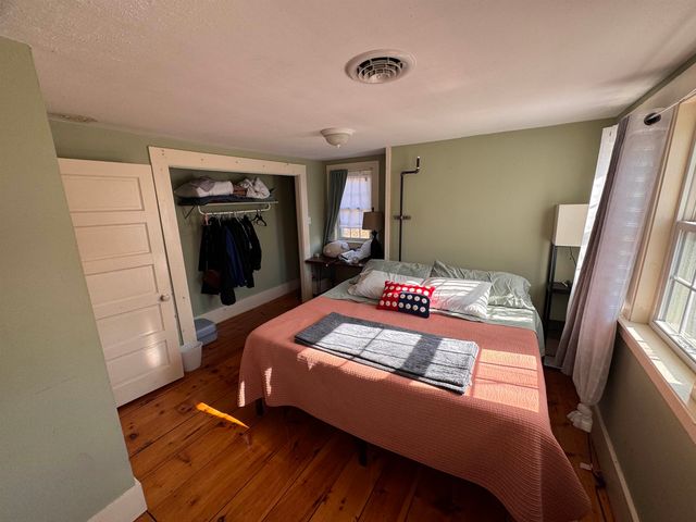 130 Old Concord Turnpike, Barrington, NH 03825