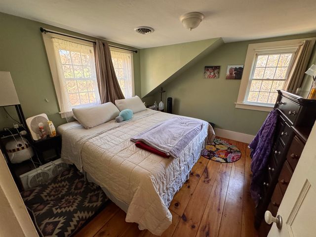 130 Old Concord Turnpike, Barrington, NH 03825