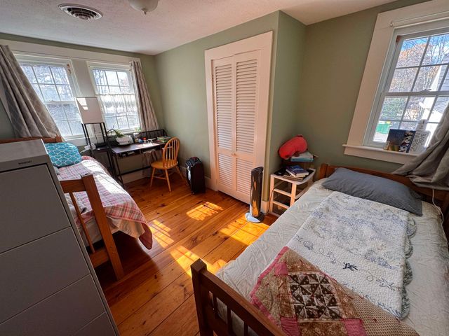 130 Old Concord Turnpike, Barrington, NH 03825