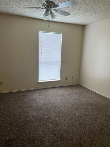 6702 Everhart V105, Corpus Christi, TX 78413