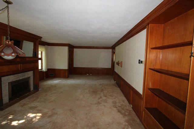29306 Durand AVENUE, Burlington, WI 53105